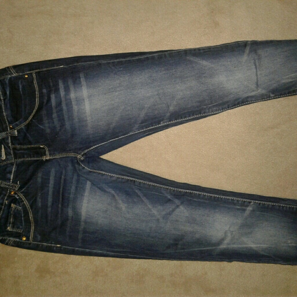Butt shaping jeans